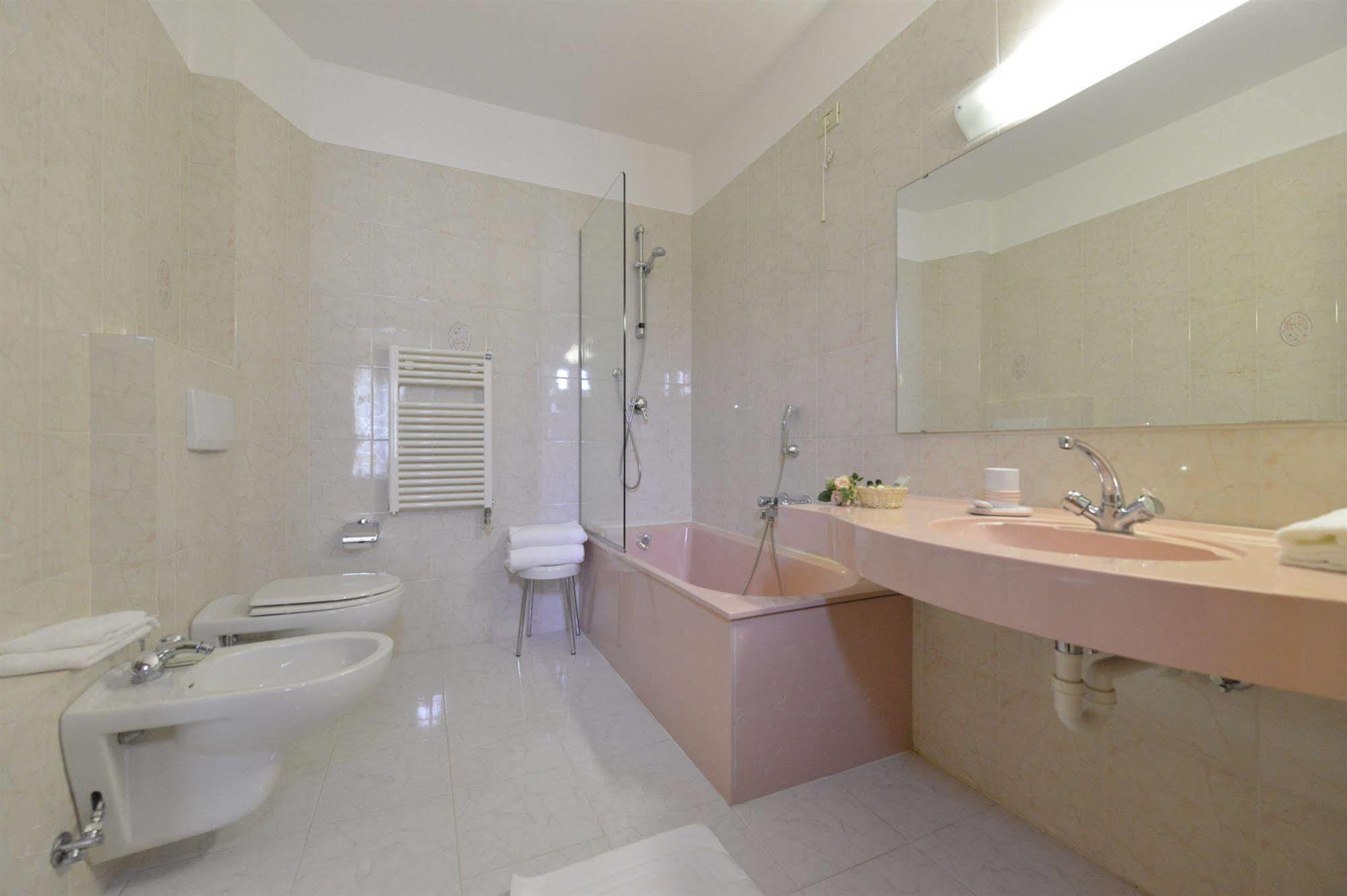 La Rocca Sport & Benessere Châtillon Екстериор снимка