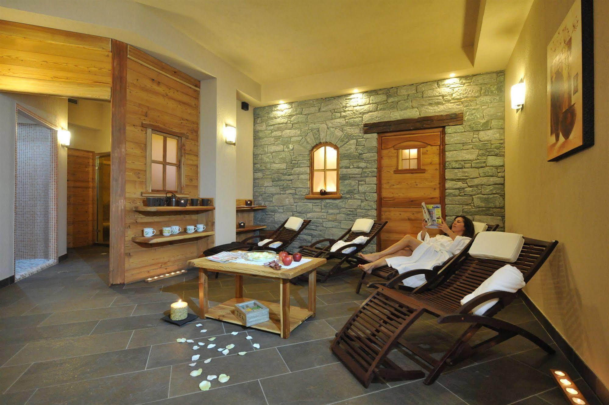La Rocca Sport & Benessere Châtillon Екстериор снимка