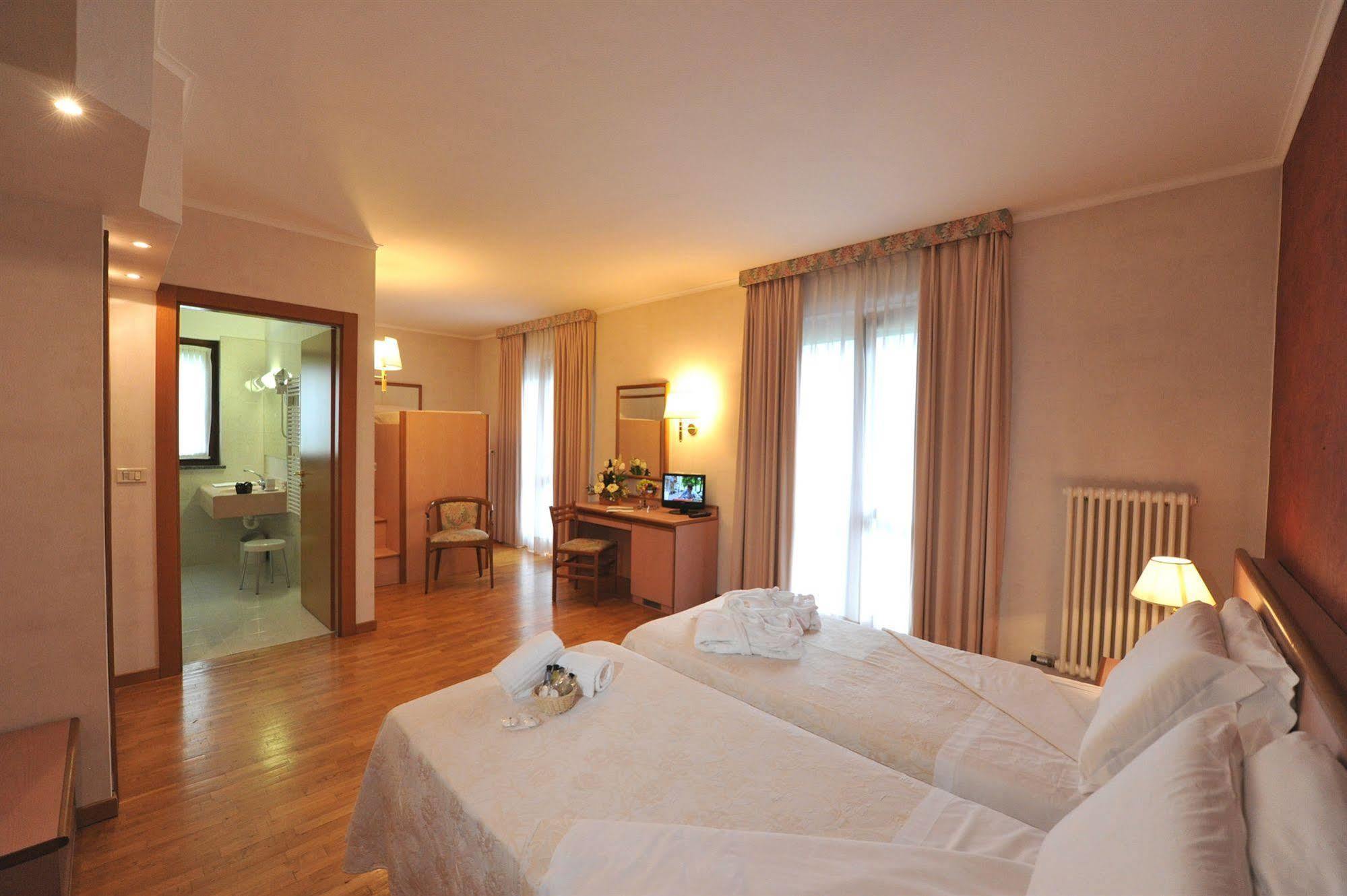 La Rocca Sport & Benessere Châtillon Екстериор снимка